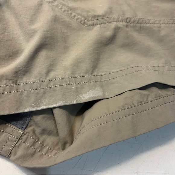 Mountain Hardware Nylon Belted Hiking Shorts, size L - Picture 13 of 13